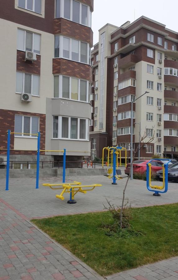 Уютная Квартира На Сутки С Видом На Море И Близостю Пляжа Krizsanyivka Kültér fotó
